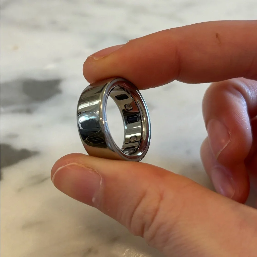 OURA ring version 4 in size 6! Silver